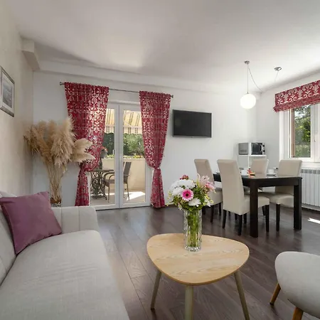 Apartmán With A - C In Porec-istrien 58164 Poreč